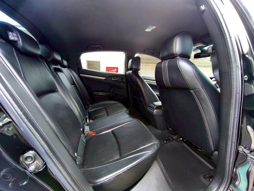 รหัสรถ CAT4636 2018. Honda Civic FK 1.5 Turbo Hatchback 5 ประตู มือเดียว 16