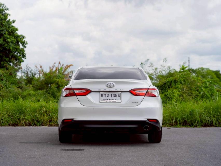 ขาย Toyota Camry 2.0G ปี19 6