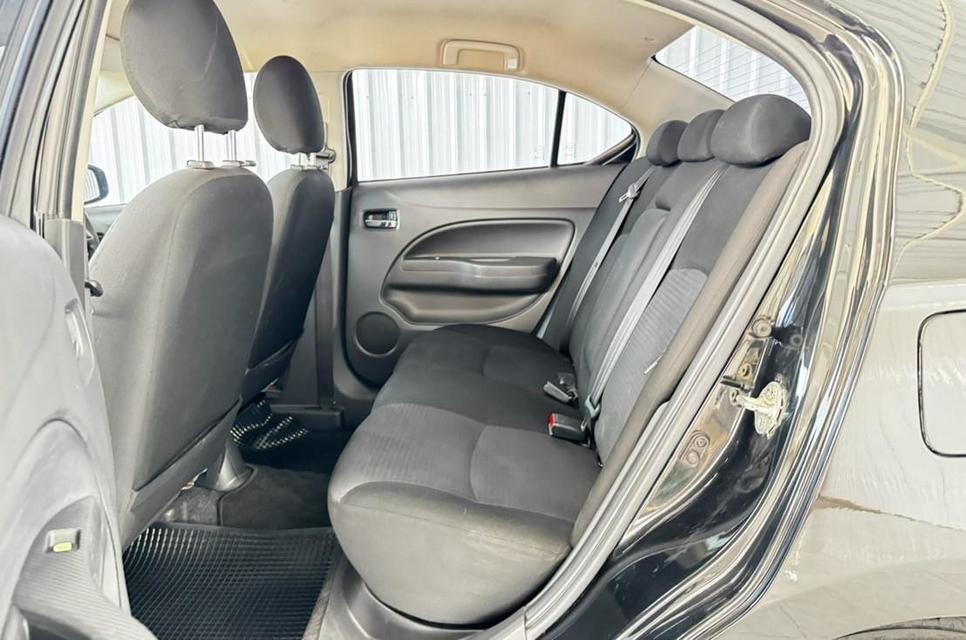 Mitsubishi Attrage 1.2 GLX เบนซิน เกียร์ออโต้  ปี2020 14
