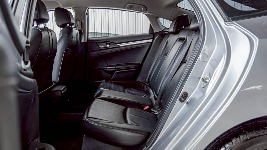 HONDA CIVIC 1.8 EL ปี 2017 สีเทา โฉม FC-FK ปี16-21 รูปที่ 12