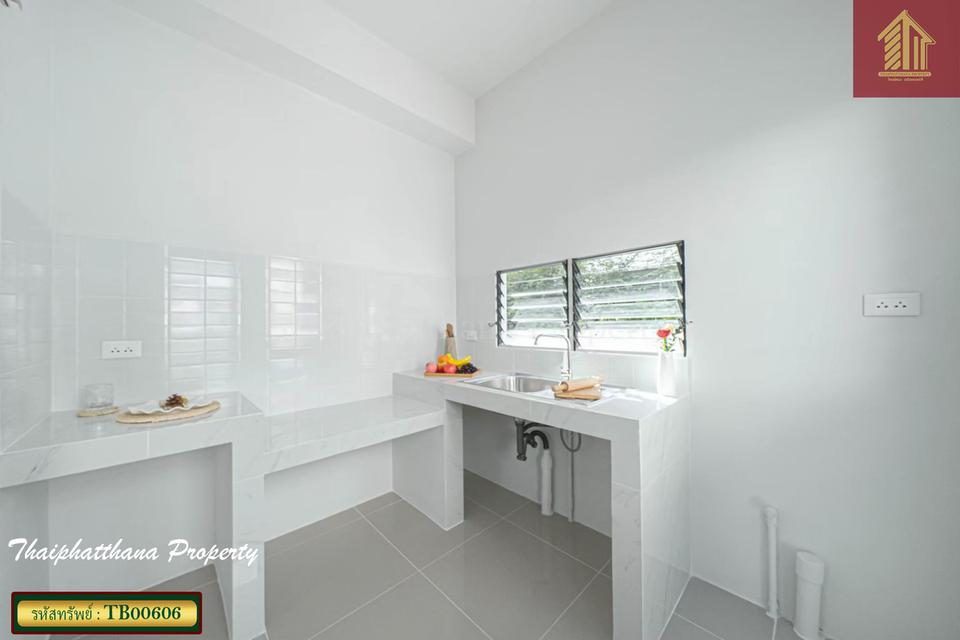 สีวลี รามคำแหง-วงแหวน 12