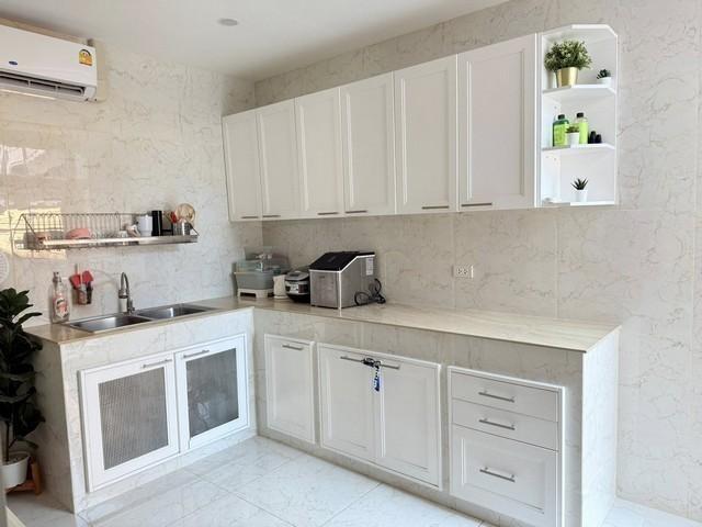 PB5353 ขายบ้านเดี่ยว บ้านสวยตกแต่งพร้อมอยู่ โครงการ โกลเด้น วิลเลจ อ่อนนุช – พัฒนาการ ซอยอ่อนนุช65 เขตประเวศ 15