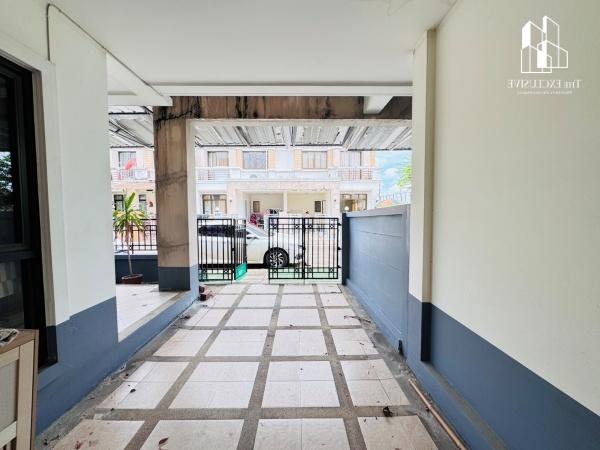 ทาวน์เฮ้าส์ใน หมู่บ้านทิพย์พิมาน 3