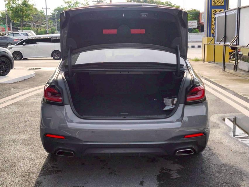 รหัสรถ KPV9393 2021 BMW 530e 2.0 LCI Msport 16