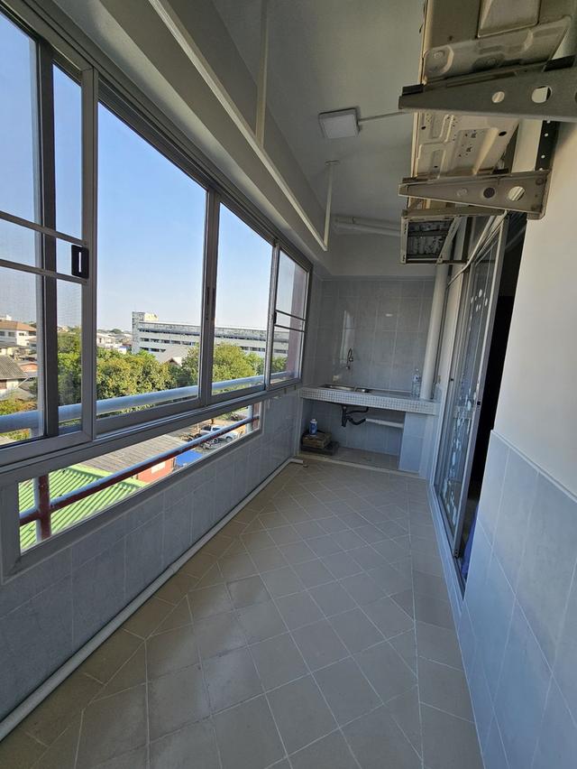 ให้เช่าคอนโด 51 ตร.ม. ห้องริม ห่างรถไฟฟ้าBTS สถานีสายหยุด 300 ม. 17