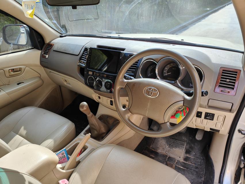 Toyota Vigo 2.5 E Cab MT ปี 06 9