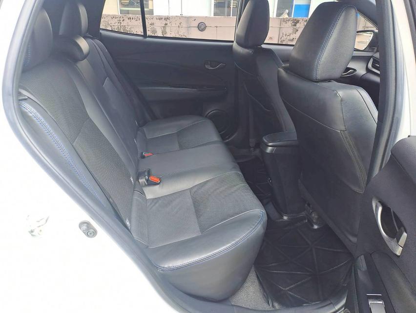 TOYOTA YARIS, 1.2 SPORT PREMIUM (สีขาว) ปี2022 16