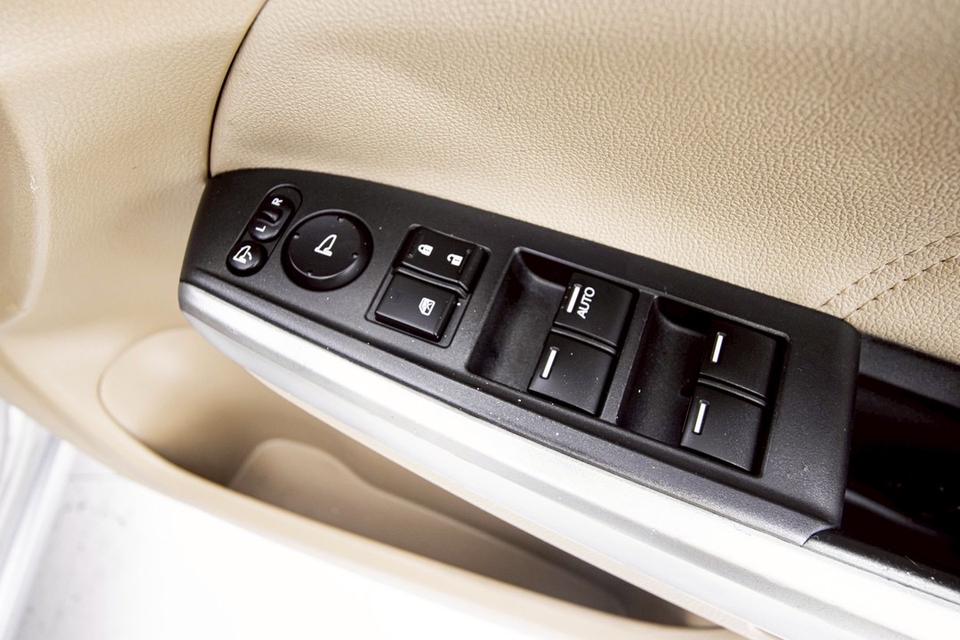 รหัสรถ 1D975 ACCORD 2.0E 2008 8