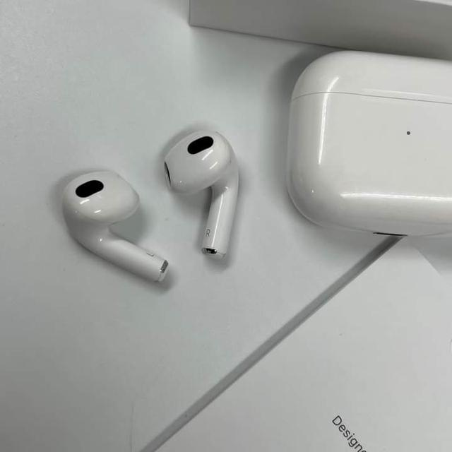 Apple AirPods Gen 3 2