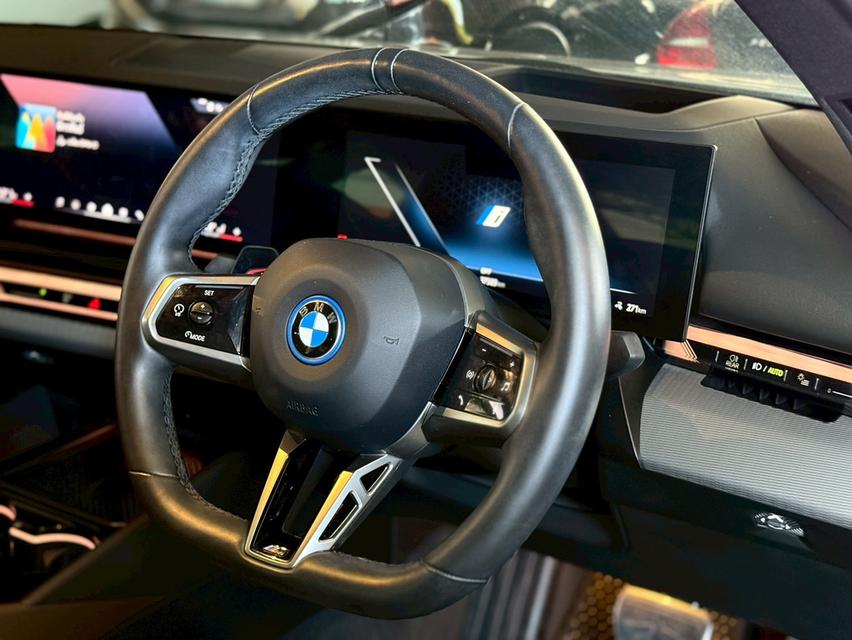 ปี 2023 BMW i5, eDrive40 M SPORT โฉม G60 ไมล์ 37,503 กม. กุญแจ/การ์ดครบ รูปที่ 5