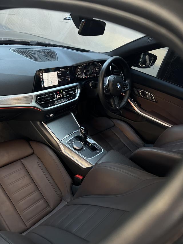 BMW 330e M Sport 2021 4