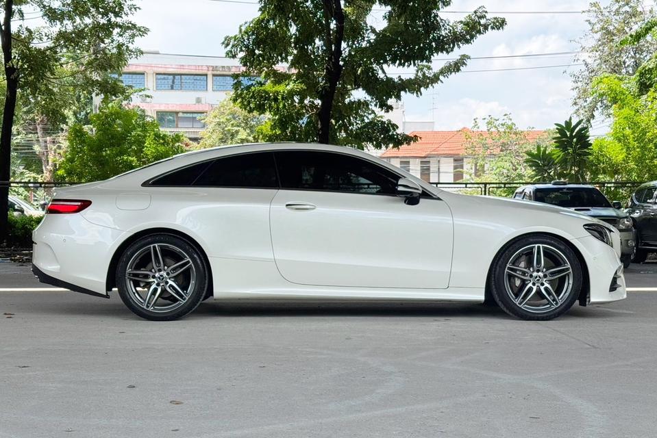 2017 Mercedes-Benz E300 Coupe AMG AT รถ 2 ประตู รถบ้านมือเดียว สภาพดีมาก รุ่นท็อปสุด ออปชั่นเต็ม รูปที่ 4