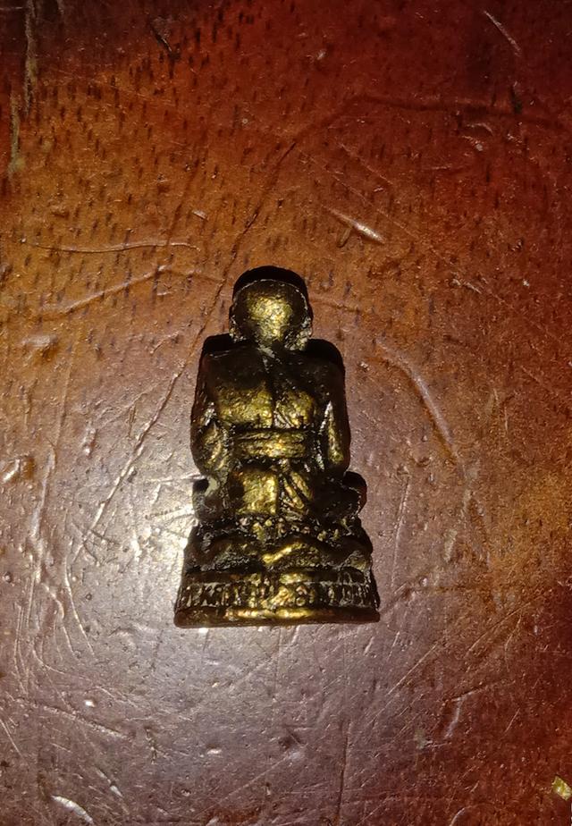 พระเครื่อง รูปหล่อหลวงปู่ทวด 2