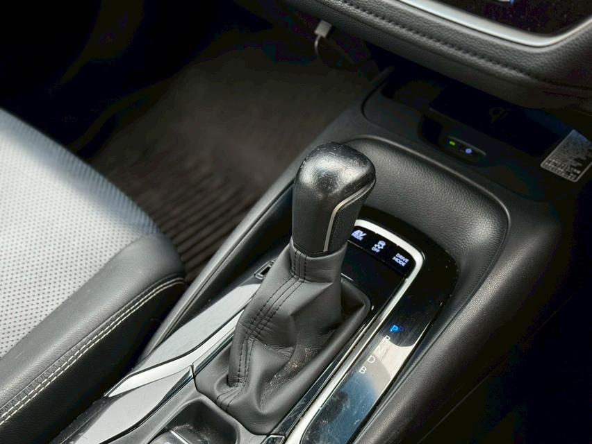 TOYOTA  ALTIS  Sedan 4dr Hybrid High E-CVT 7sp FWD 1.8สีเทา  Y2019 เกียรออโต้  13