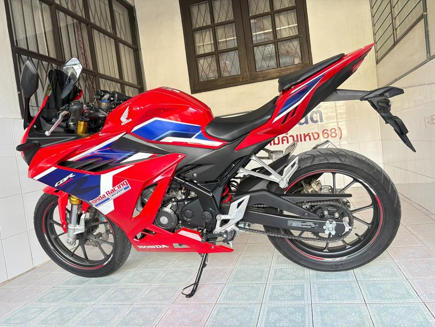 CBR150R ABS ผ่อนได้ ไม่ต้องค้ำ มีประกัน มีเก็บปลายทาง เอกสารครบ สภาพใสกริ๊บ ชุดสีไร้ริ้วรอย เครื่องเดิม วิ่ง6000 ปลายปี65 7