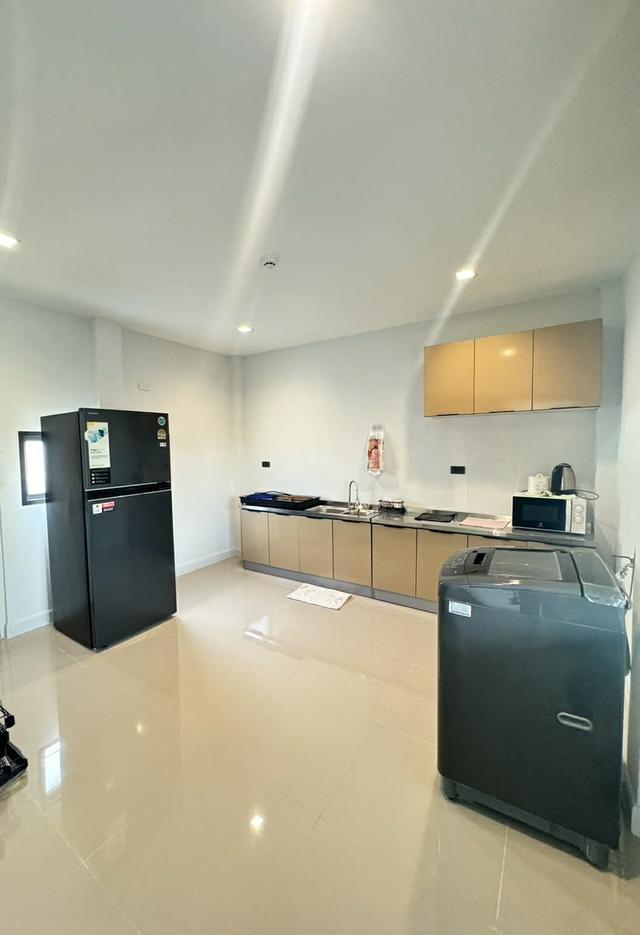 เช่า เวนิว ไอดี พหลโยธิน รังสิต  4ห้องนอน 5ห้องน้ำ 4