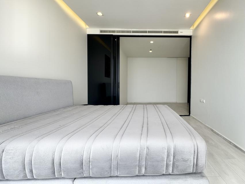 Ploenchit 2 Bedroom Sky Residence Unit 9