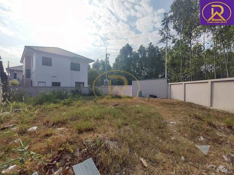 ขายที่ดินเปล่าปรับถมแล้วขนาด 72.9 ตร.วา ในโครงการหมู่บ้านภูริ ต.บ้านสวน อ.เมือง จ.ชลบุรี 1