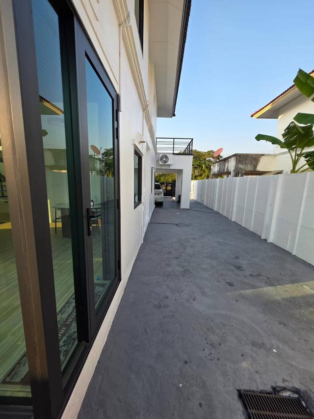 ให้เช่าบ้านเดี่ยว 2 ชั้น ขนาด 80 ตร.วา พร้อมอยู่ เฟอร์นิเจอร์ครบ ใกล้โรบินสัน เดินทางสะดวก อยู่แหล่งชุมชน 4