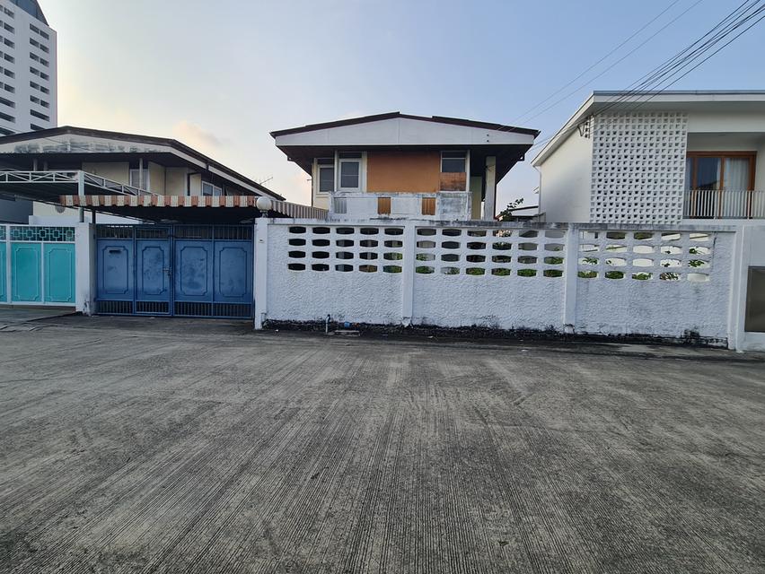 ให้เช่าบ้านเดี่ยวตามสภาพ 6 ซอย 6 หมู่บ้านเสรี 2 (รามคำแหง 24 แยก 28) สังคมดี, บรรยากาศดี, เดินทางสะดวกมากๆๆ ทั้งรถส่วนตัว และ รถโดยสารสาธารณะ 4