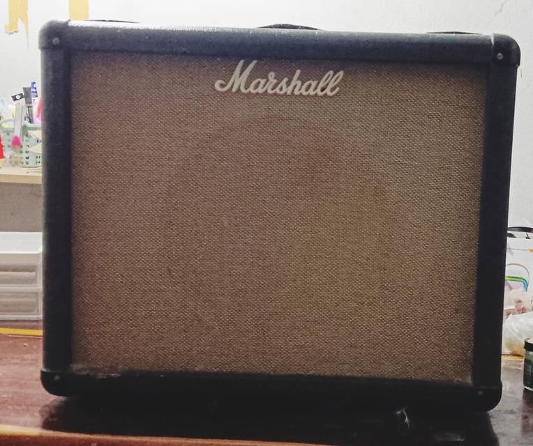 ขายตู้ลำโพงกีตาร์ Marshall JTMC12 รุ่นเก่า Made in England  ของแท้ซื้อมามือหนึ่ง
