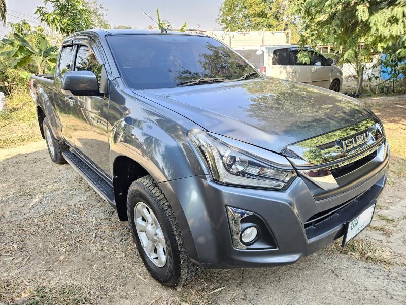 Isuzu D-Max Hi-Lander ตัวสูง รถบ้านจอดส่วนใหญ่.ไมล์น้อย สด-ผ่อนไฟแนนซ์ 2ประตู(บานแค๊บเปิดได้) สีเทา ดีเซล 1.9DDi เล่ม.พร้อมโอน