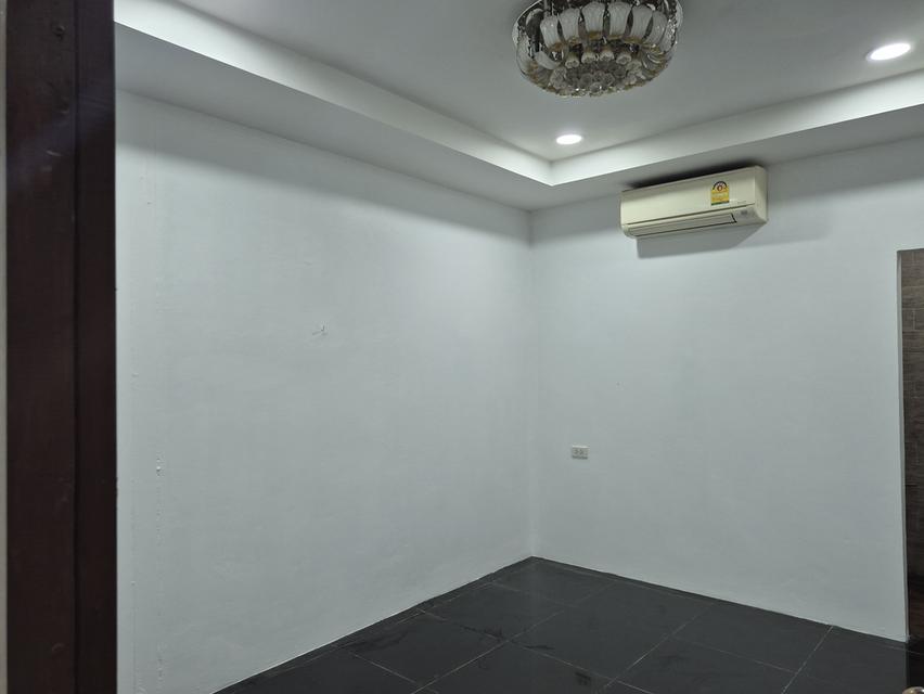 ขายทาวน์เฮ้าส์ ชั้นเดียว 27ตรว. 6