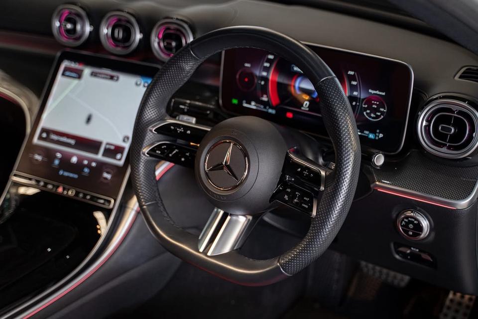 Mercedes Benz C350e AMG Dymanic (w206)ปี 2022 ไมล์ 50,000 km รถบ้านมือเดียว 15