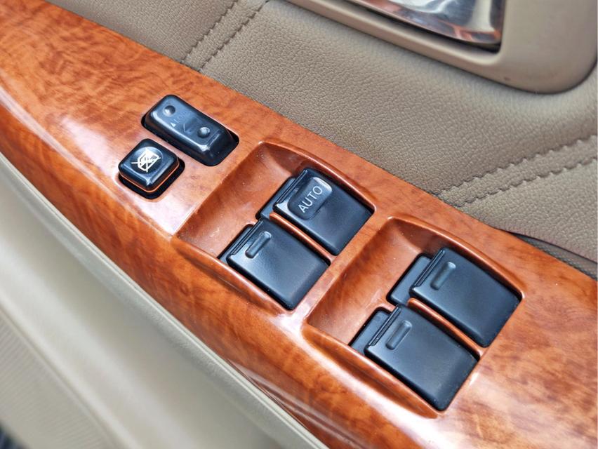 รหัสรถ CAT9702 2010 TOYOTA FORTUNER 2.7V ออโต้ ตัวท้อป สีบรอนซ์เทา เบนซิน 11