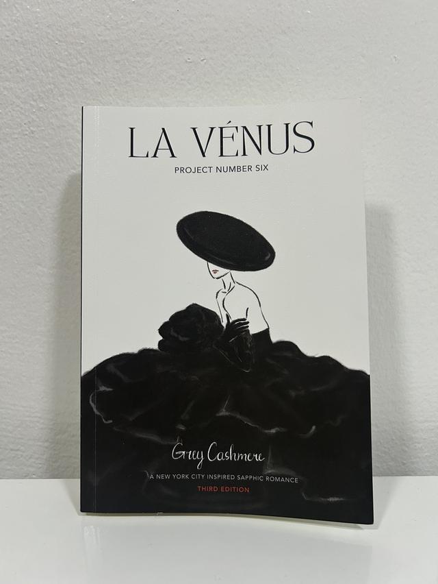 นิยาย La Venus Project Number Six