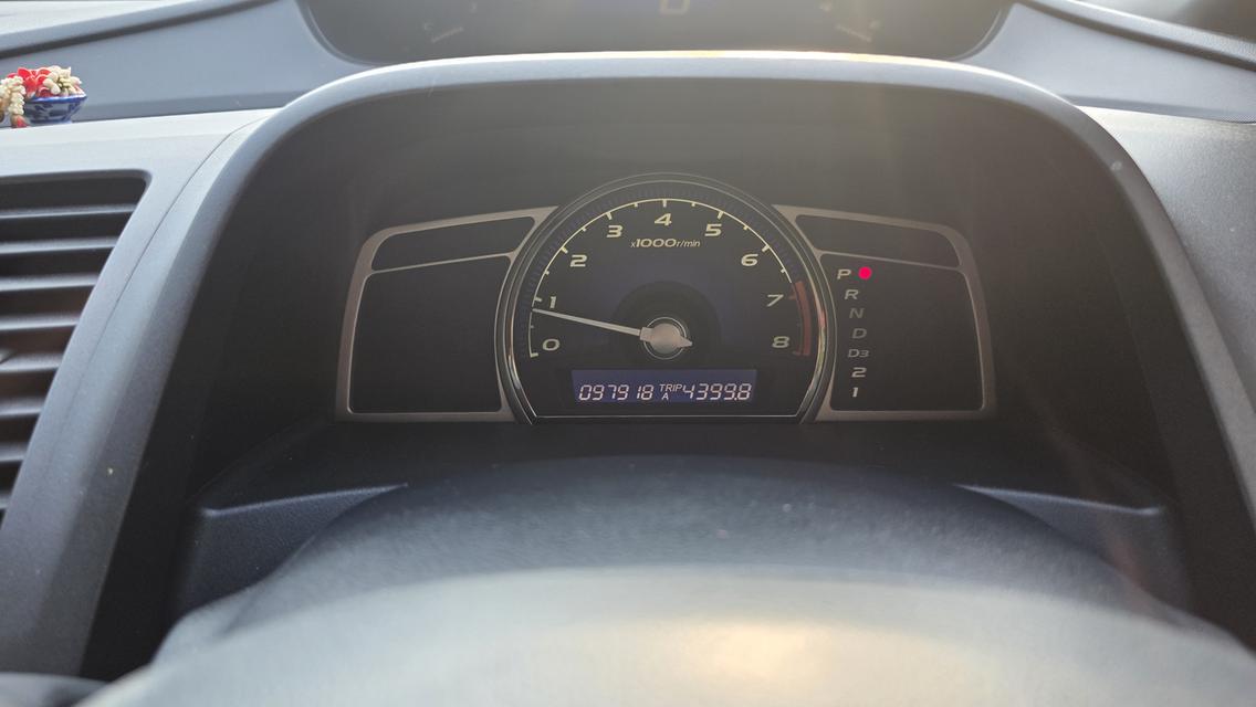 Honda Civic 1.8 i-VTEC AT ไมล์แท้ 97,9xx กม. เจ้าของใช้เอง รถบ้านเดิม ไม่ใช่รถเต็นท์ ไม่เคยชนหนัก ไม่เคยจมน้ำ เครื่องยนต์ เกียร์ ช่วงล่าง พร้อมใช้งาน รูปที่ 15