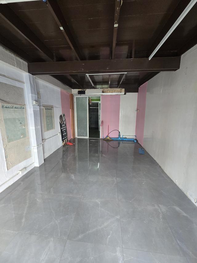 ตึกพาณิชย์ 2 ชั้น 9ตรว. 2