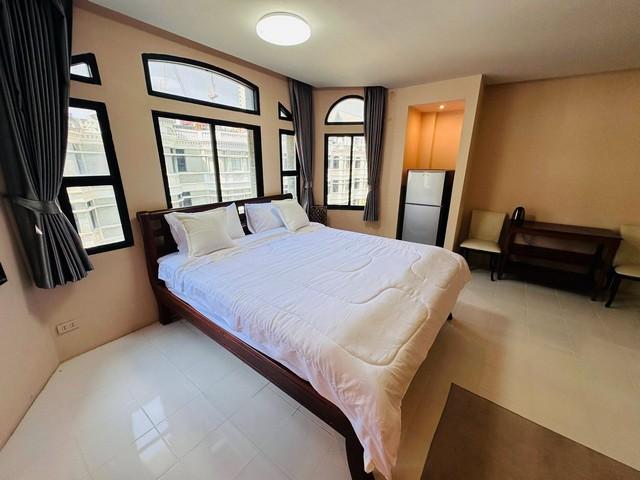 ให้เช่าทาวน์โฮม 4 ชั้น 350 ตรม 4 ห้องนอน หมู่บ้านชิชาคาสเซิล สุขุมวิท 31 หลังมศว.ประสานมิตร 3