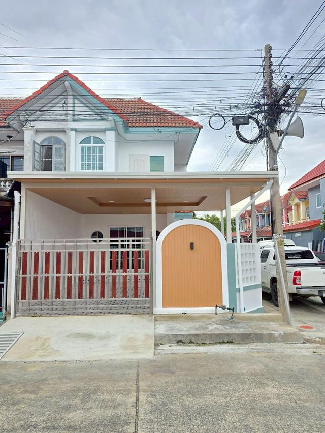 ขายทาวน์เฮาส์ หมู่บ้านแพรมาพร ซอย 19 (โทรสอบถามราคา) 1