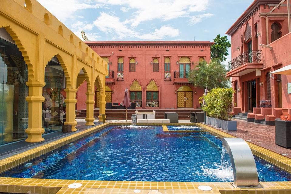ขายที่ดินวิวสวย พร้อมบ้านหรู สามารถดำเนินกิจการต่อได้เลย มีใบอนุญาตโรงแรมถูกต้อง 2
