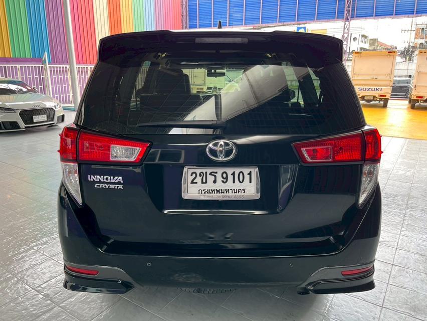 TOYOTA INNOVA CRYSTA 2.8 PREMIUM 2022