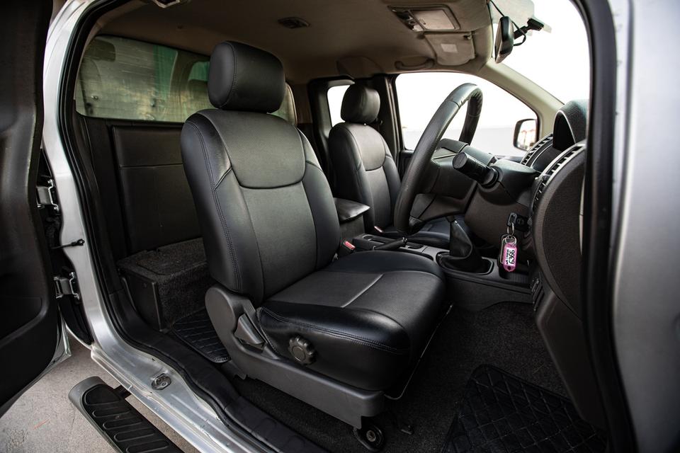 ขาย Nissan Navara 2.5SE ปี12 13