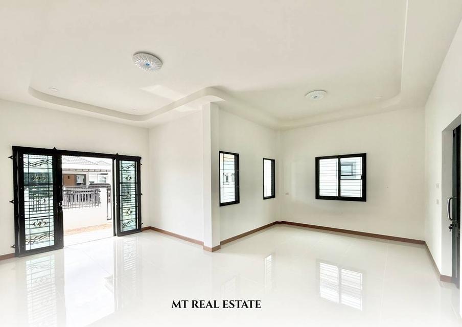 ทาวน์เฮ้าส์/บ้านเดี่ยว 8