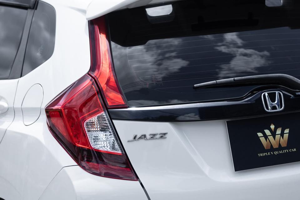 Honda jazz 1.5V auto ไมล์ 60,xxx km