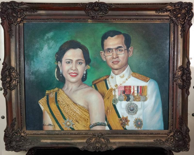 317.ภาพวาดสีน้ำมันพระบรมสาทิสลักษณ์ ในหลวงรัชกาลที่9 และสมเด็จพระบรมราชินีนาถในรัชกาลที่9