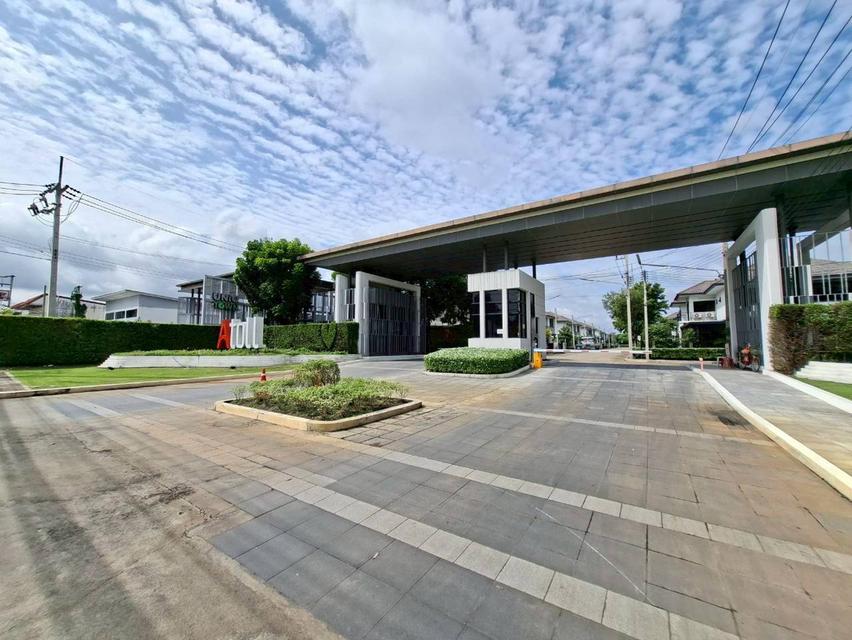 ขายบ้าน 2 ชั้น หมู่บ้านเอโทล วงแหวน–ลำลูกกา คลอง4 4