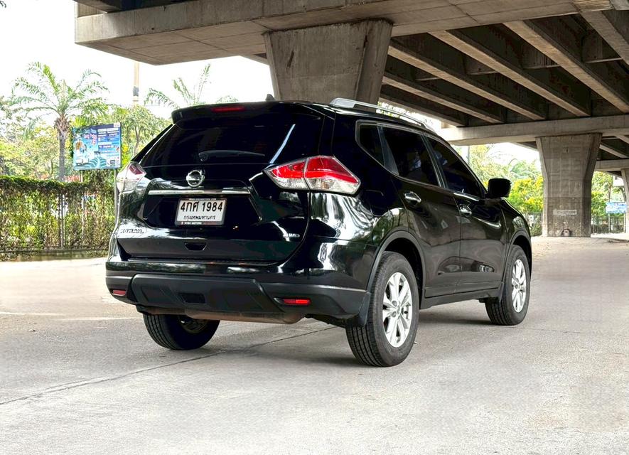 2016 Nissan X-Trail  2.0V 4WD รถมือเดียวพร้อมใช้ รูปที่ 2