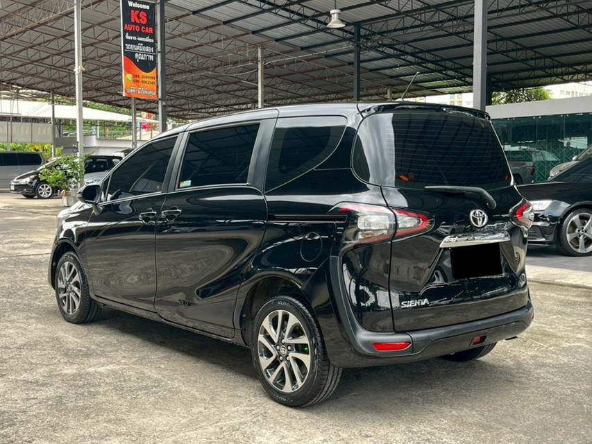 รถเข้าใหม่! TOYOTA SIENTA 1.5 V Wagon ปี 2017 4