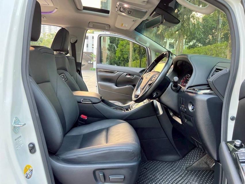 #TOYOTA #ALPHARD 2.5 SC package 2023 รถสวยสภาพป้ายแดง ไมล์น้อย เช็คศูนย์ทุกระยะ เจ้าของดูแลอย่างดี รูปที่ 12