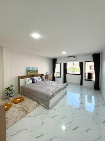 T26-654 ให้เช่า ทาวน์เฮ้าส์ - ชั้นที่ 1 25000 บาทต่อเดือน 1 ตร.วา 5