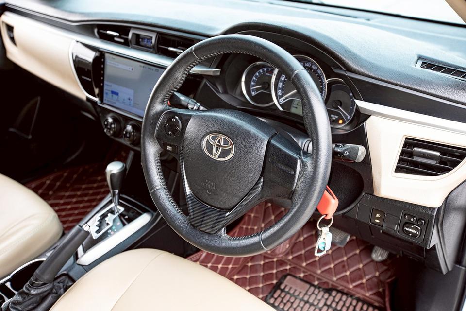Toyota Altis 1.6G ปี 2014 สีขาว 14