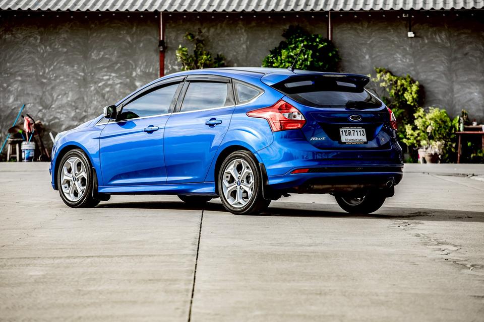 Ford focus 2.0 Sport 5 ประตู ปี 2013 สีน้ำเงิน มือเดียวป้าย  9