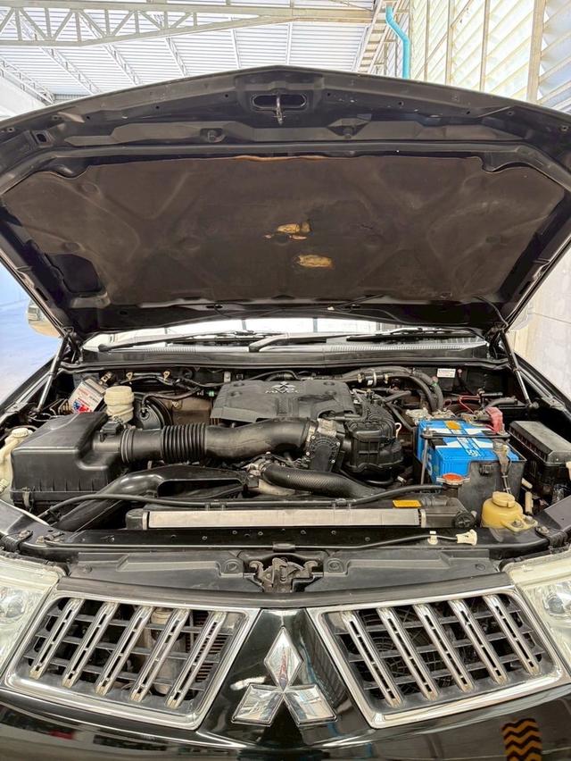 MITSUBISHI PAJERO SPORT 3.0 V6 TOP ปี 2013 สีดำ แก๊สLPG 17