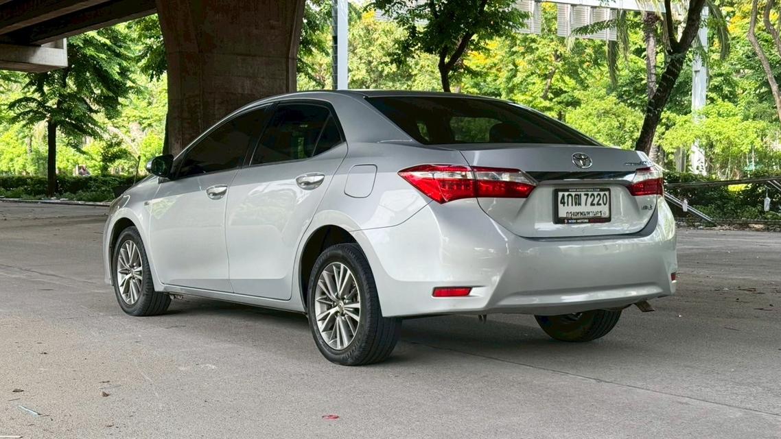 Toyota ALTIS 1.8 E AT ปี 2015  รถสวยขับดี ฟรีดาวน์ พร้อมใช้งาน 7