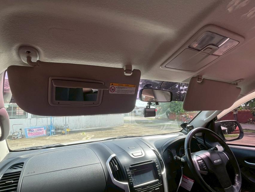 ISUZU D-Max Hi-Lander 1.9  รุ่น Z ปี 2018 4 ประตู ยกสูง ขาวไข่มุก 9